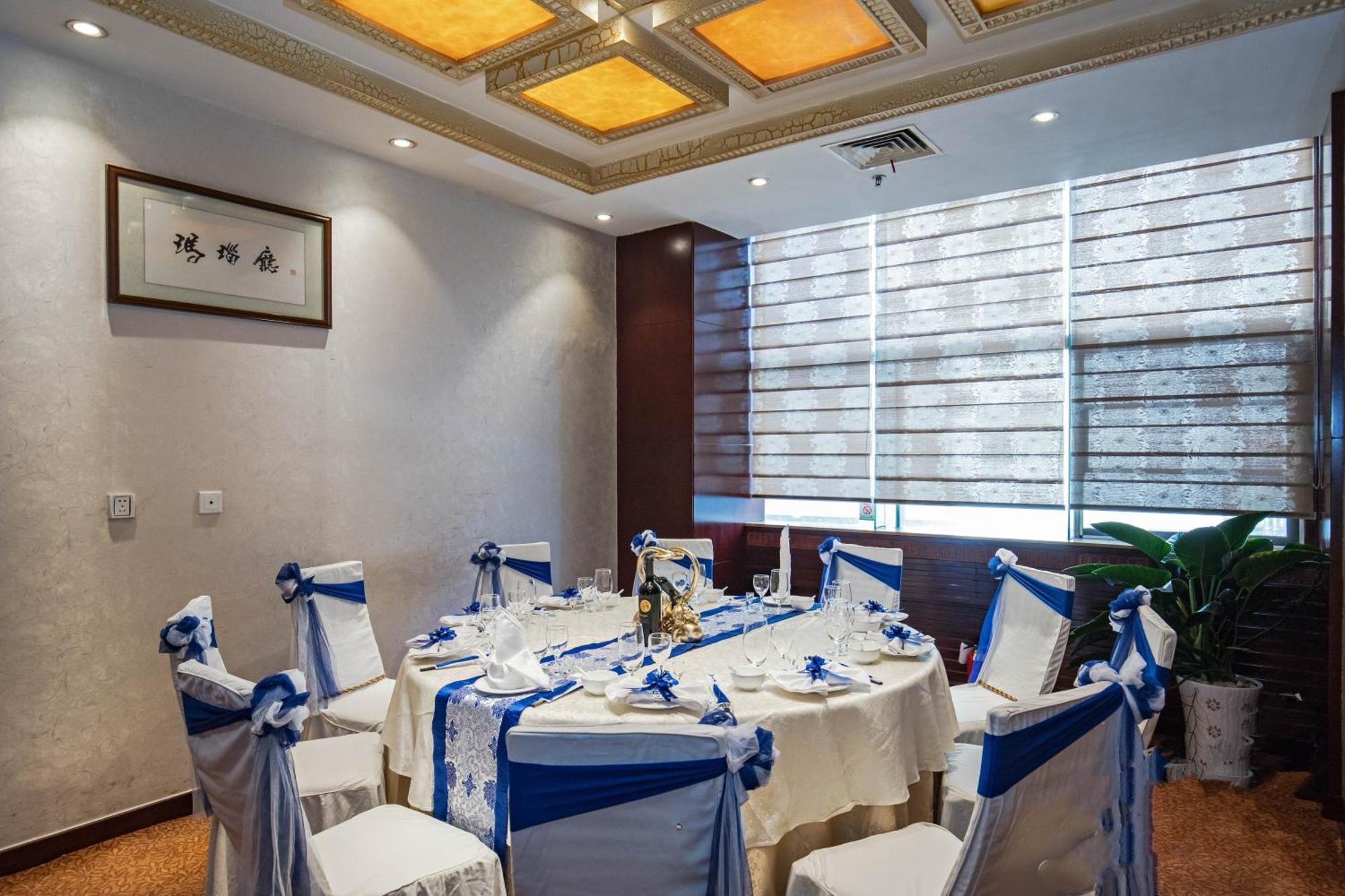 Kunming Golden Spring Hotel Exterior foto